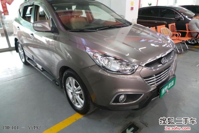 现代ix352010款2.4L 自动两驱尊贵版GLS 