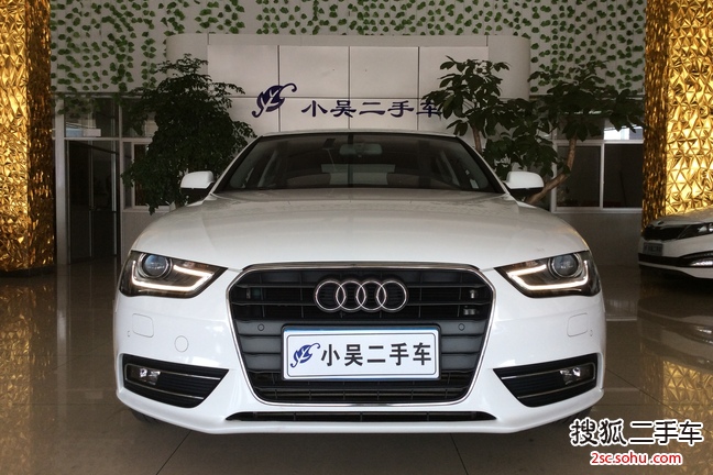 奥迪A4L2013款35 TFSI 自动舒适型