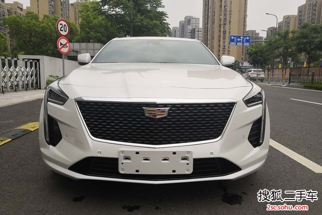 凯迪拉克CT62019款28T 豪华型