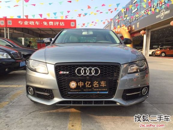 奥迪A4L2010款2.0TFSI 运动型