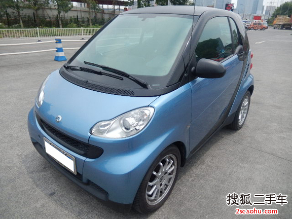 smartfortwo2011款1.0L MHD 硬顶标准版