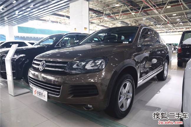 大众途锐2011款3.0TSI V6 高配型 