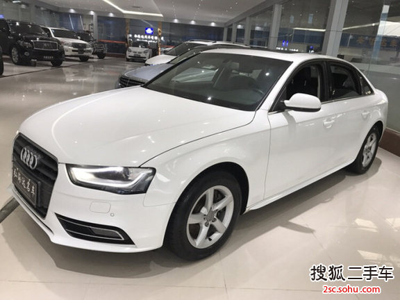 奥迪A4L2013款35 TFSI 自动舒适型