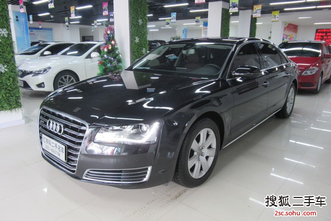 奥迪A8L2014款45 TFSI quattro豪华型