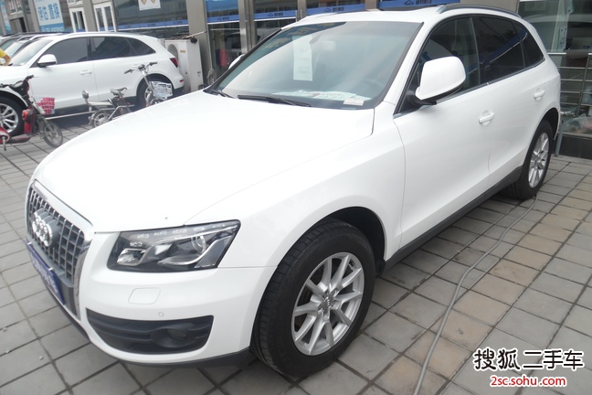 奥迪Q52010款2.0TFSI 进取型