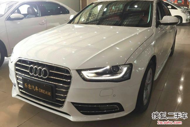 奥迪A4L2015款35 TFSI 自动标准型