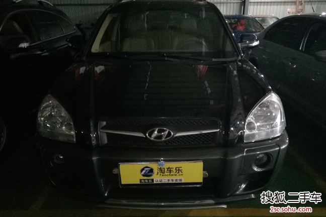 现代途胜2009款2.0L 自动两驱舒适天窗型