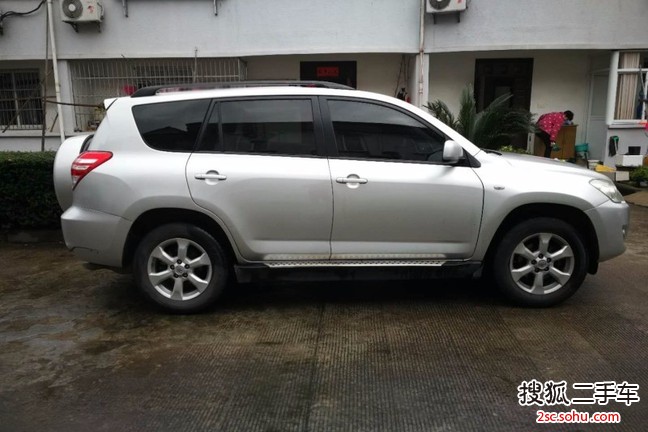 丰田RAV4荣放2010款2.0L 手动豪华升级版