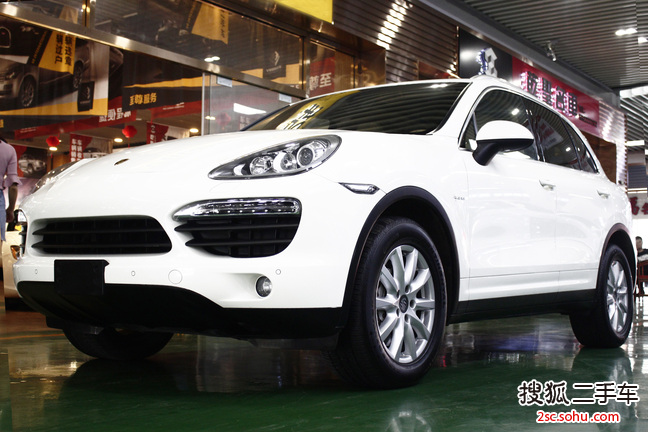 保时捷Cayenne S E-Hybrid2015款S E-Hybrid 3.0T