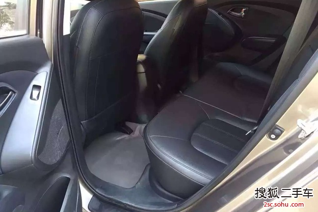 现代ix352012款2.4L 自动两驱尊贵版GLS 