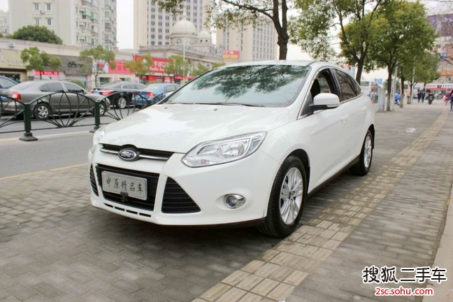 福特福克斯两厢2012款1.6L 自动舒适型