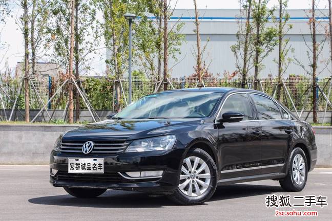 大众帕萨特2011款1.8TSI DSG尊荣版