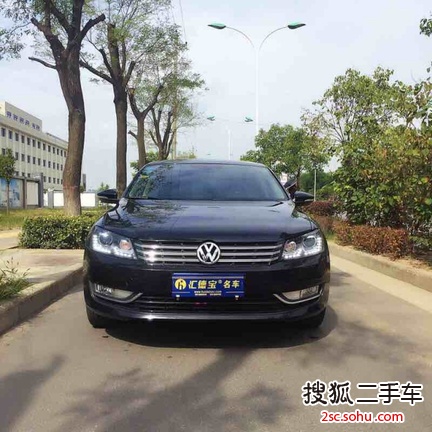 大众帕萨特2014款1.8TSI DSG尊荣版