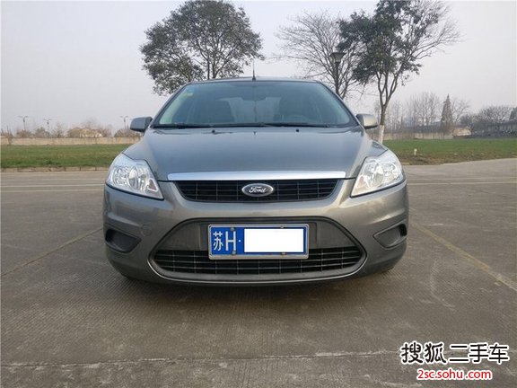 福特福克斯三厢2011款1.8L 手动舒适型