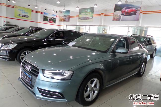 奥迪A4L2013款35 TFSI 自动标准型