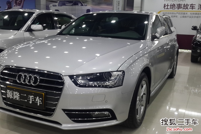 奥迪A4L2013款35 TFSI 自动标准型