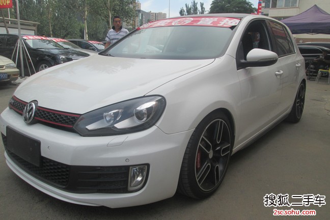 大众高尔夫GTI2012款2.0 TSI DSG 豪华版