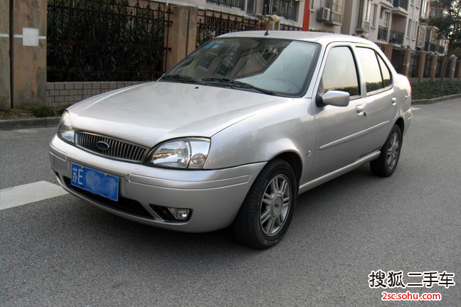 上海-福特嘉年华三厢2005款1.6 dlx 自动