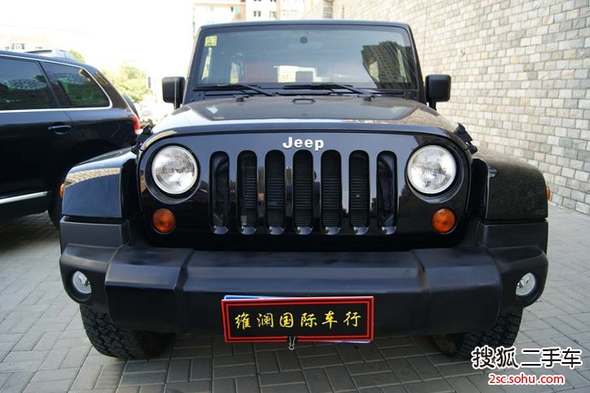 Jeep牧马人四门版3.8L 撒哈拉