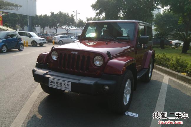 Jeep牧马人两门版3.8L 撒哈拉