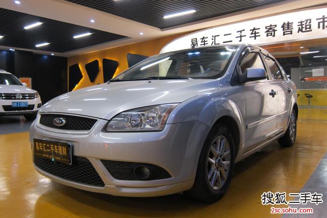 福特福克斯三厢2011款1.8L 手动 舒适型