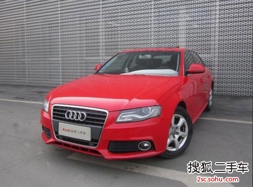 奥迪A4L2.0TFSI 标准型