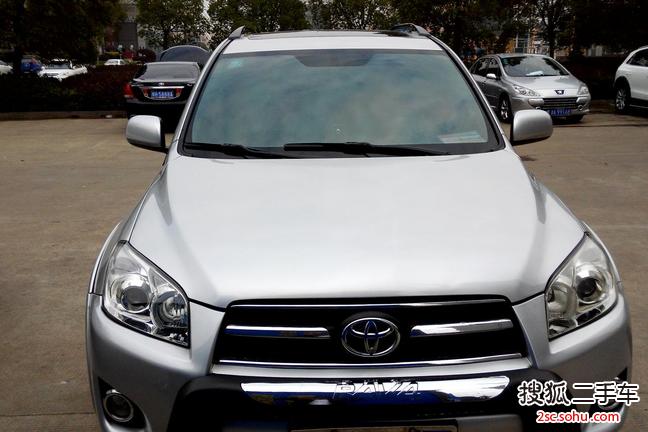 丰田RAV42009款2.4L 自动 豪华导航版