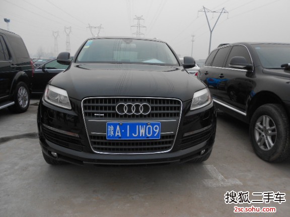 奥迪Q73.6FSI quattro 舒适型