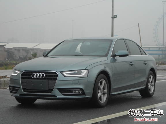 奥迪A4L2.0TFSI 舒适型