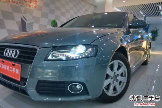 奥迪A4L2010款2.0TFSI 技术型