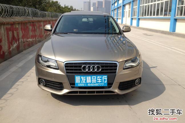 奥迪A4L2.0TFSI 标准型