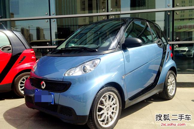 smartfortwo1.0 MHD 硬顶标准版