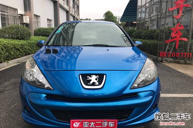 标致207三厢2011款驭乐版 1.4L 手动