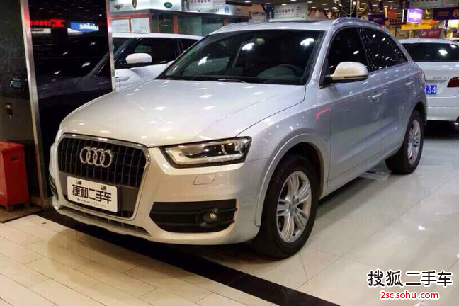 奥迪 Q3 35 TFSI 舒适型