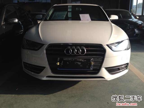 奥迪A4L35 TFSI(2.0T)自动舒适型