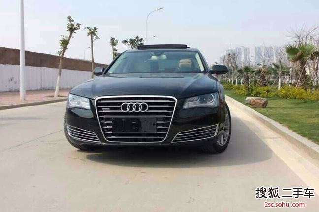 奥迪A8L2013款45 TFSI quattro豪华型