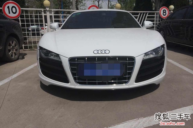 奥迪R82012款5.2 FSI quattro 限量版