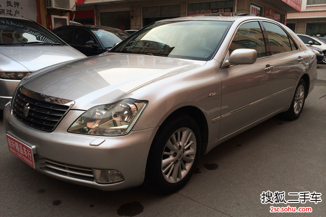 丰田皇冠2006款3.0 OYAL Saloon G VIP