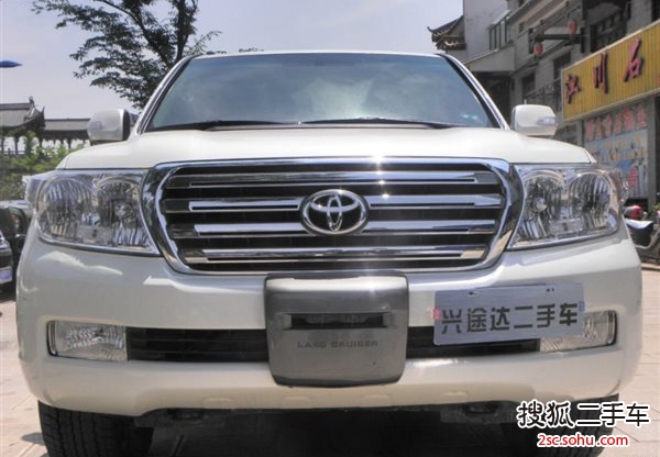 丰田兰德酷路泽2010款4.0L VX