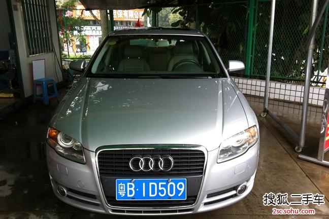 奥迪A42008款2.0TFSI Sline(个性风格版)