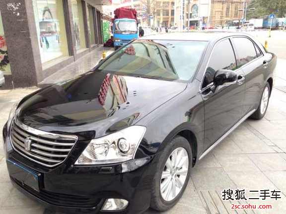 丰田皇冠2011款2.5L Royal 真皮天窗特别版