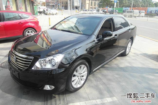 丰田皇冠2012款V6 2.5 Royal