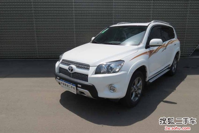 丰田RAV42012款2.4L 自动至臻导航版