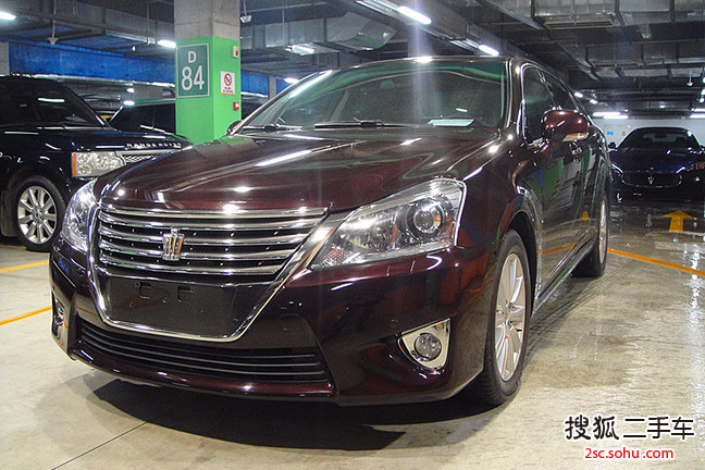 丰田皇冠2012款V6 2.5 Royal 真皮版