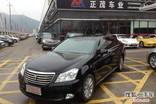 丰田皇冠2010款2.5L Royal 真皮版