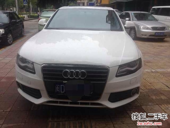 奥迪A4L2012款2.0TFSI 舒适型