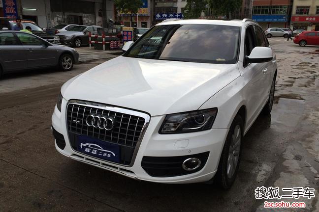 奥迪Q52010款2.0TFSI 豪华型