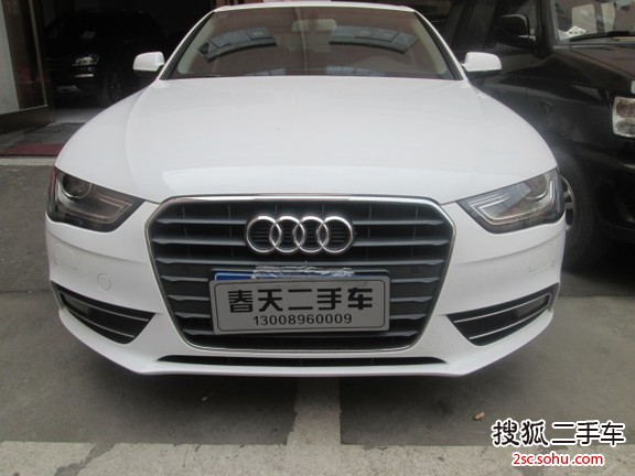 奥迪A4L2013款35 TFSI(2.0T)自动舒适型