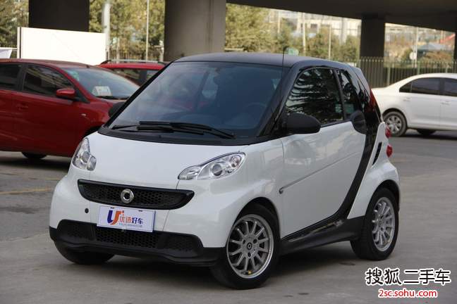 smartfortwo2013款1.0 MHD 硬顶冰炫特别版