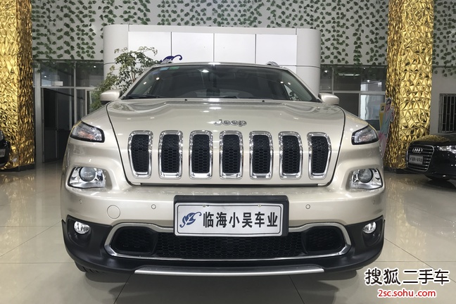 Jeep自由光2016款2.4L 专业版智能包